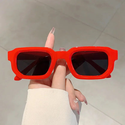 Nouveaux hommes Vintage Rectangle cadre lunettes de soleil mode rétro lunettes de soleil marque de luxe Design lunettes UV400 lunettes femmes lunettes
